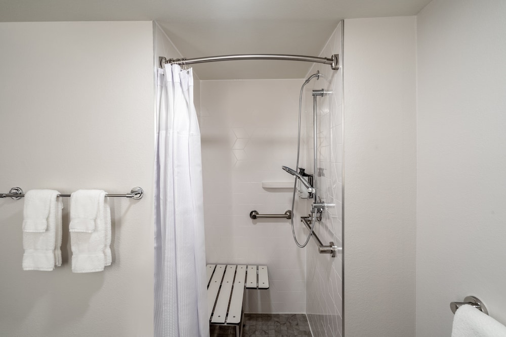 Crowne Plaza Atlanta NE Norcross by IHG - photo 15