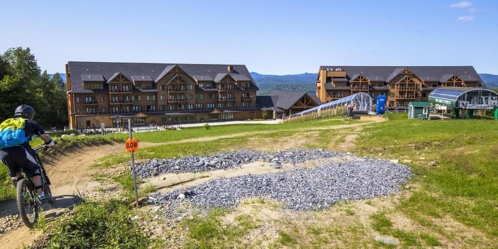 Burke Mountain Hotel - photo 35