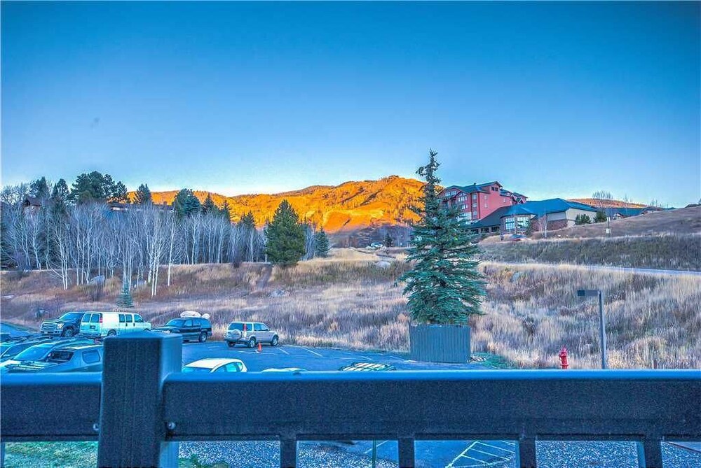 The Rockies by Retreatia - photo 25