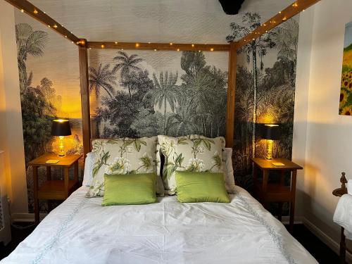 Church View a first floor apartment in the heart of historic Topsham — 4-Star Luxury Hotel in Topsham, United Kingdom