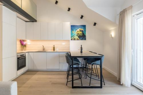 MAR Luxury Apartment — 4-Star Luxury Hotel in Supetar, Croatia