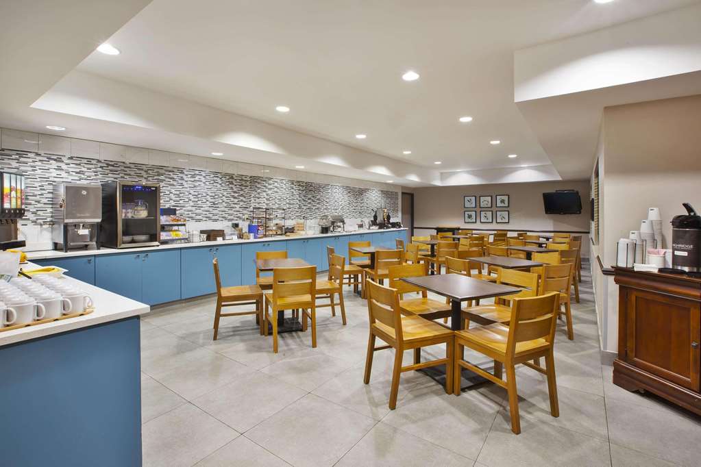 Country Inn & Suites by Radisson Big Rapids MI - photo 19