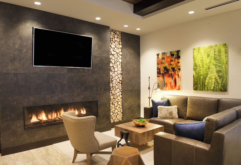 SpringHill Suites by Marriott Bend - photo 3
