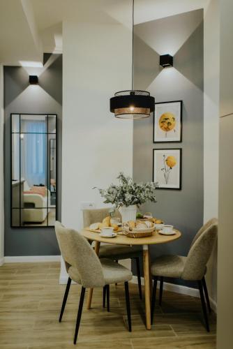 Skyline Luxury Suites