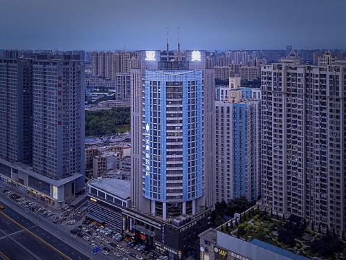 Mehood Lestie Xi'an High tech Zone Fengqing Garden Metro Station — 4-Star Luxury Hotel in Xi'an, People's Republic of China