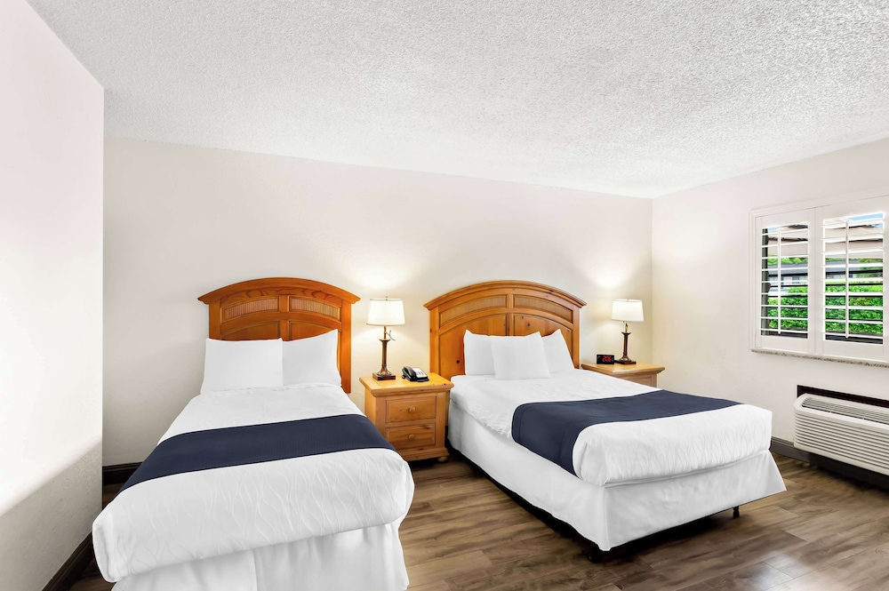 Surestay Plus Hotel by Best Western Susanville - photo 16
