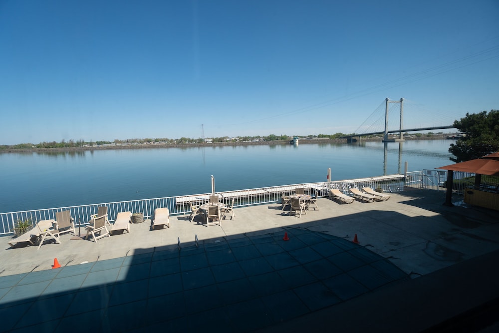 Clover Island Inn - photo 21