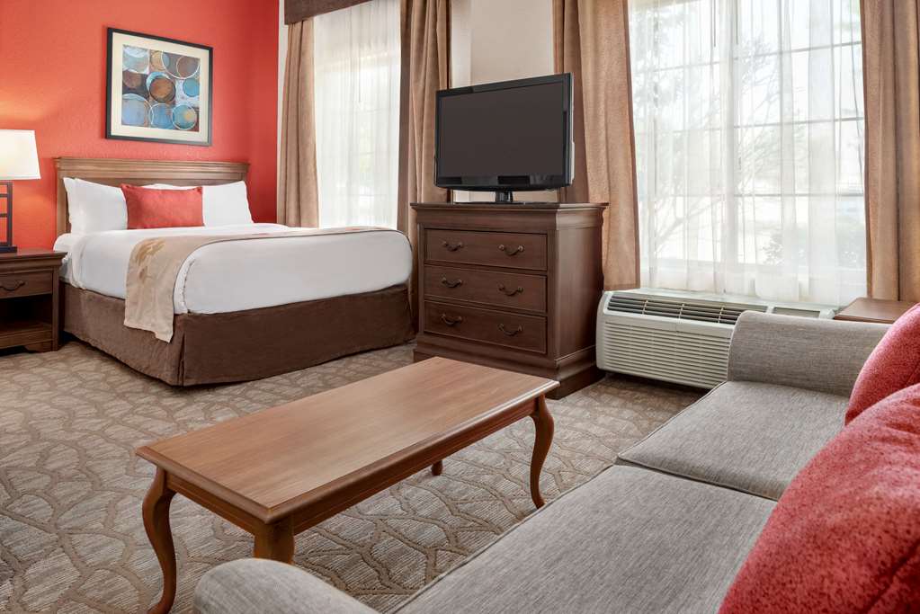 Hawthorn Extended Stay by Wyndham Decatur - photo 13