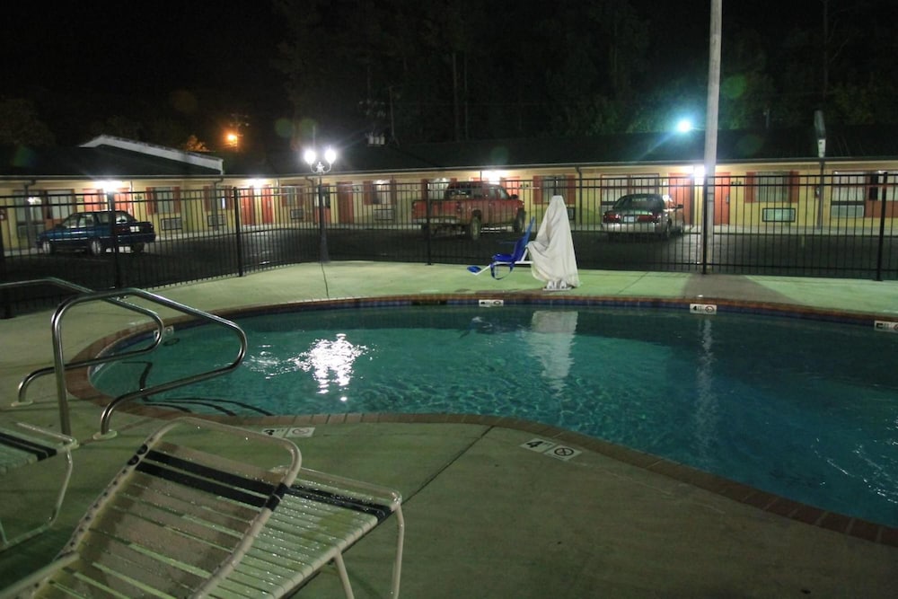 Holiday Terrace Motel - photo 34