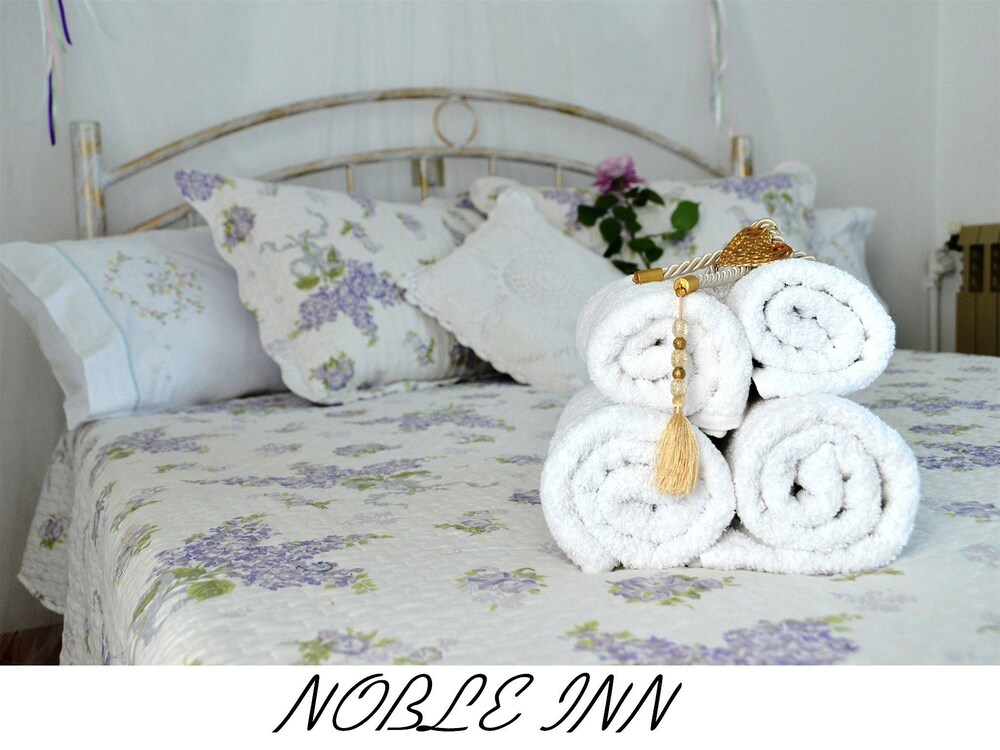 Noble Inn — 4-Star Luxury Hotel in Loutraki, Greece