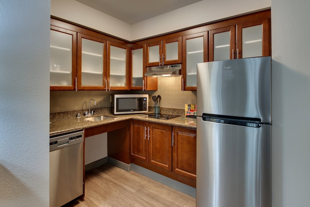 Staybridge Suites Missoula by IHG - photo 31