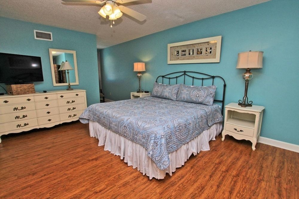 My Friend's Place by Youngs Suncoast - photo 4