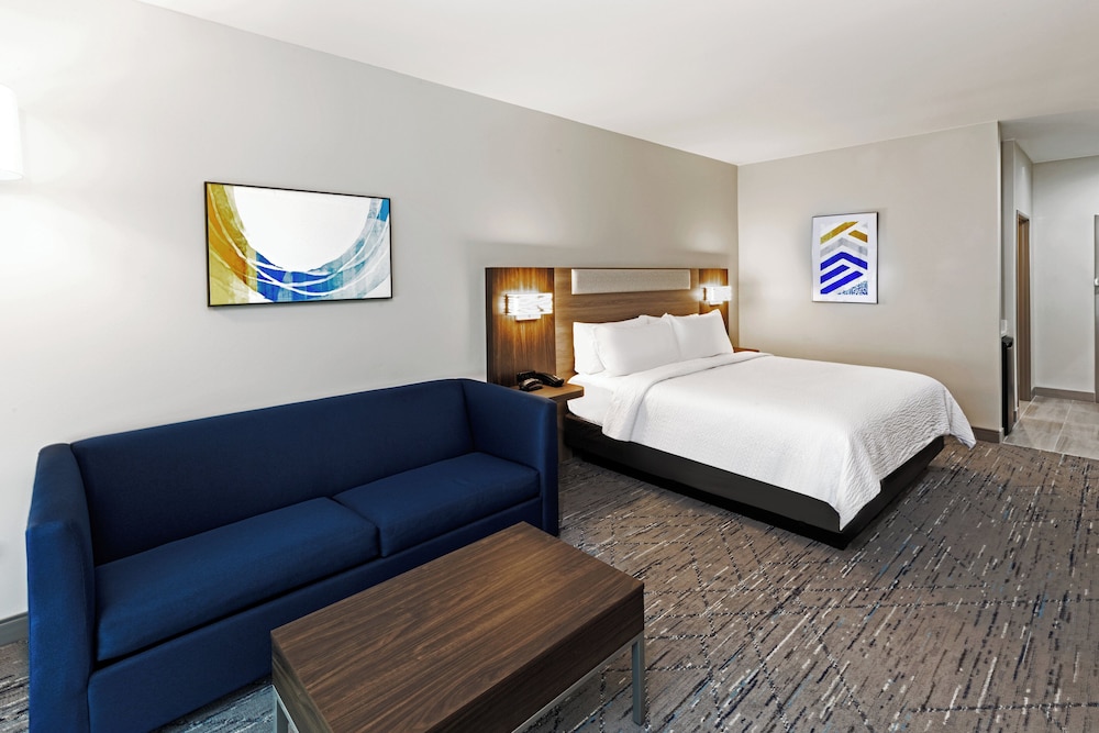 Holiday Inn Express & Suites Senatobia I 55 by IHG - photo 11
