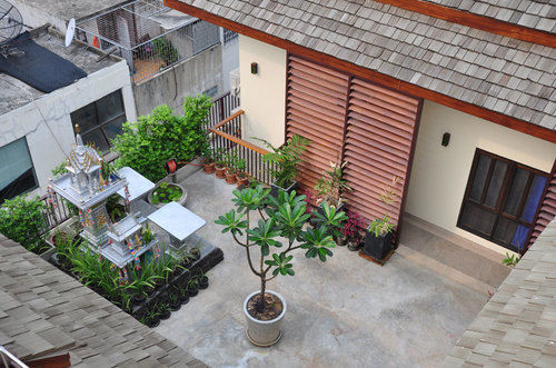 HI. Mid Bangkok Hostel