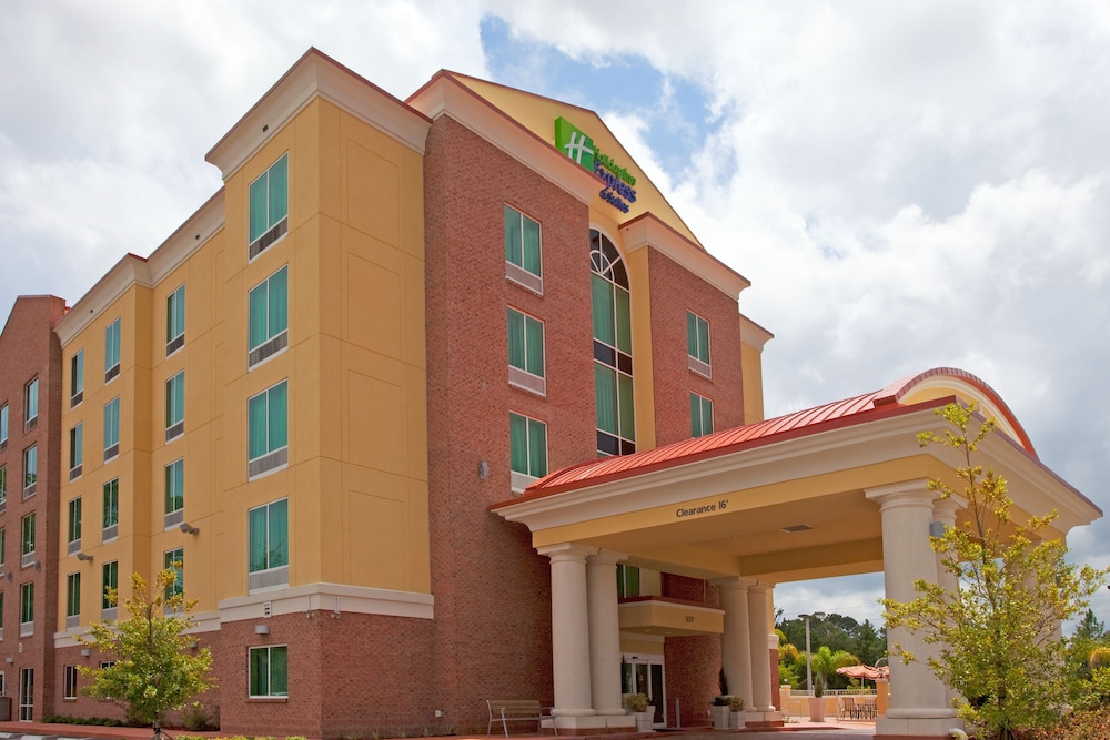 Holiday Inn Express & Suites Chaffee Jacksonville West by IHG - photo 37