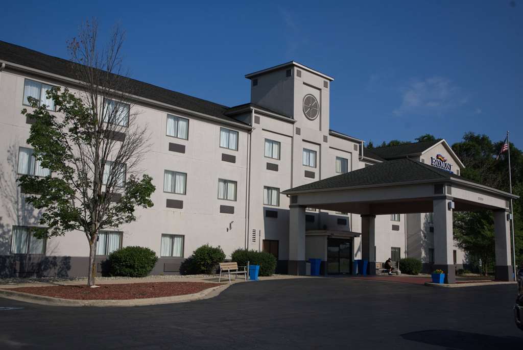Baymont by Wyndham Portage Indiana Dunes - photo 3