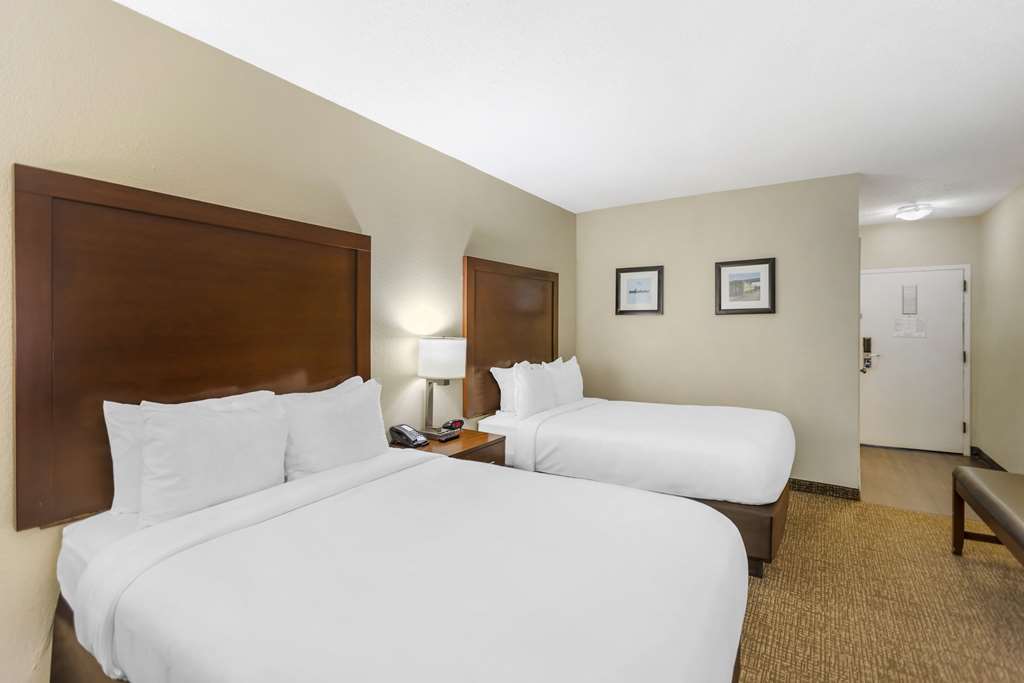 Comfort Inn Meridian Bonita Lakes - photo 21