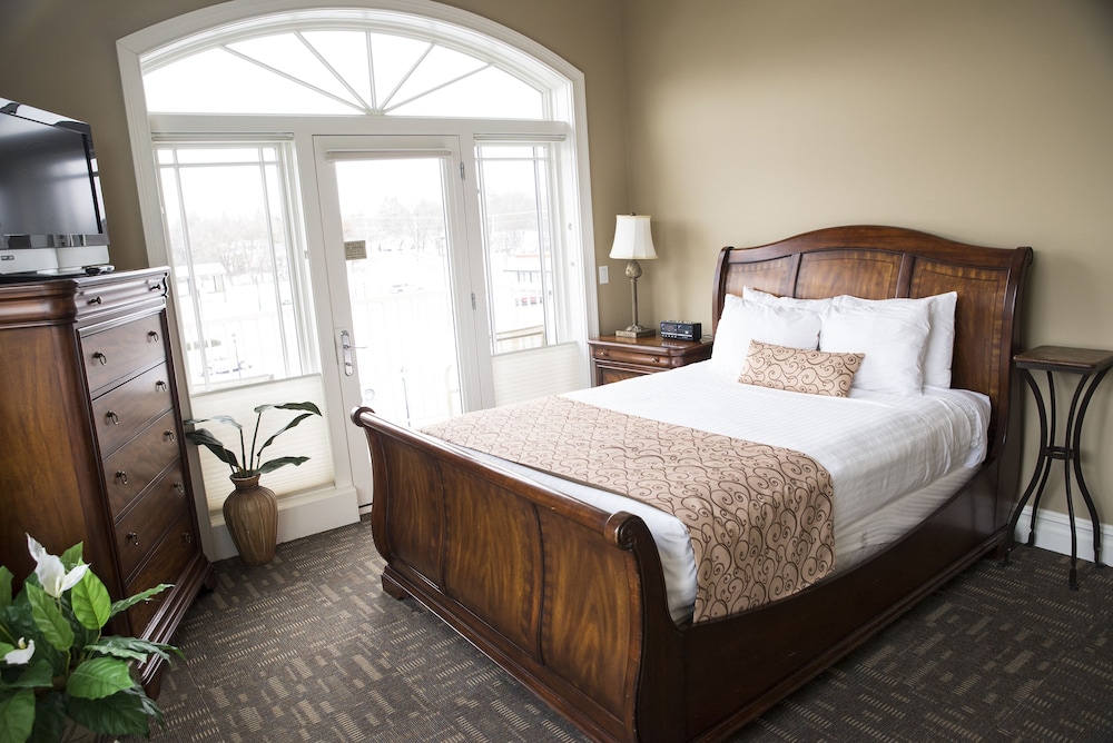 Riverwalk Place Resort & Spa - photo 13
