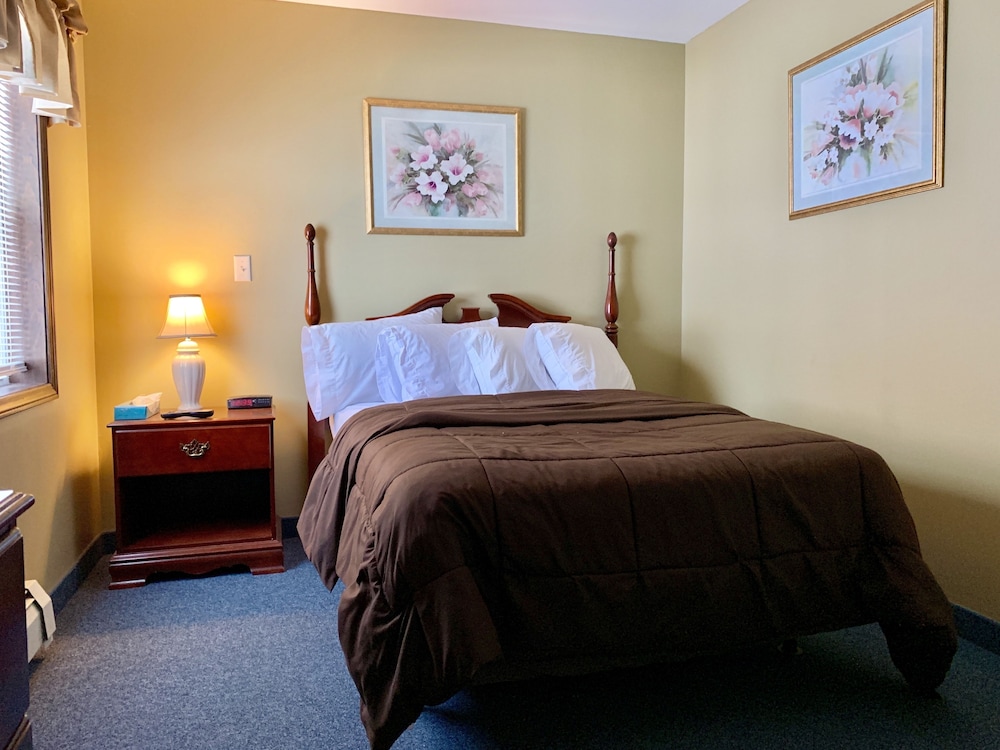 Fred's Inn - photo 24