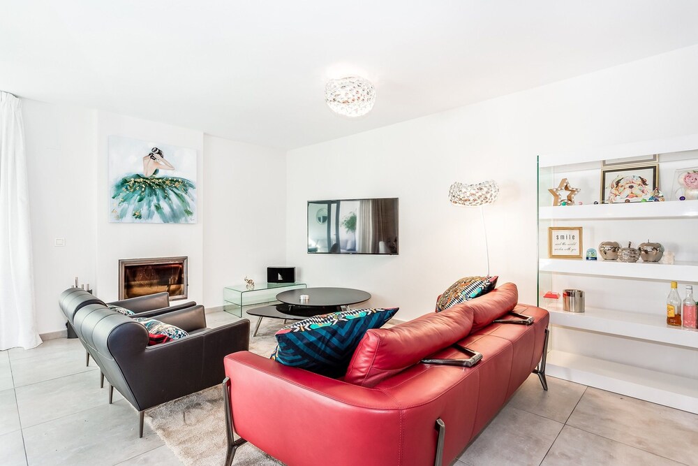 Spacious Penthouse In Los Naranjos Up To 8 Guests — Marbella