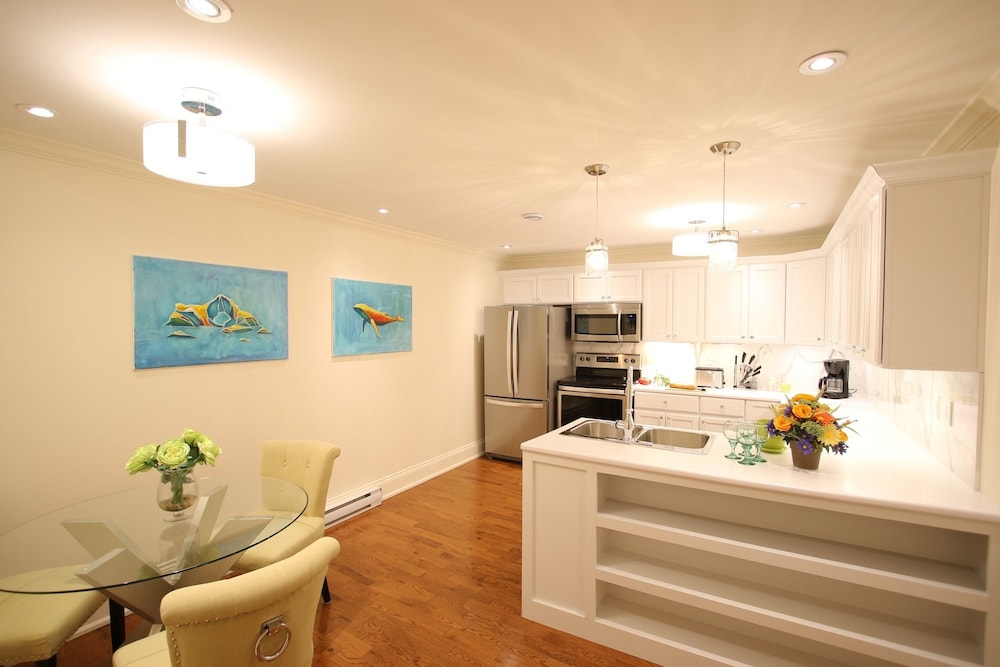Water Street Condos — 4-Star Luxury Hotel in St. John's, Canada