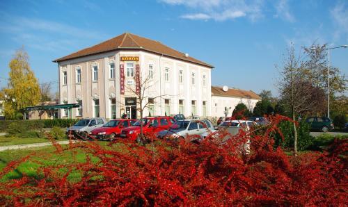 Koros Hotel in Gyomaendrod, Hungary