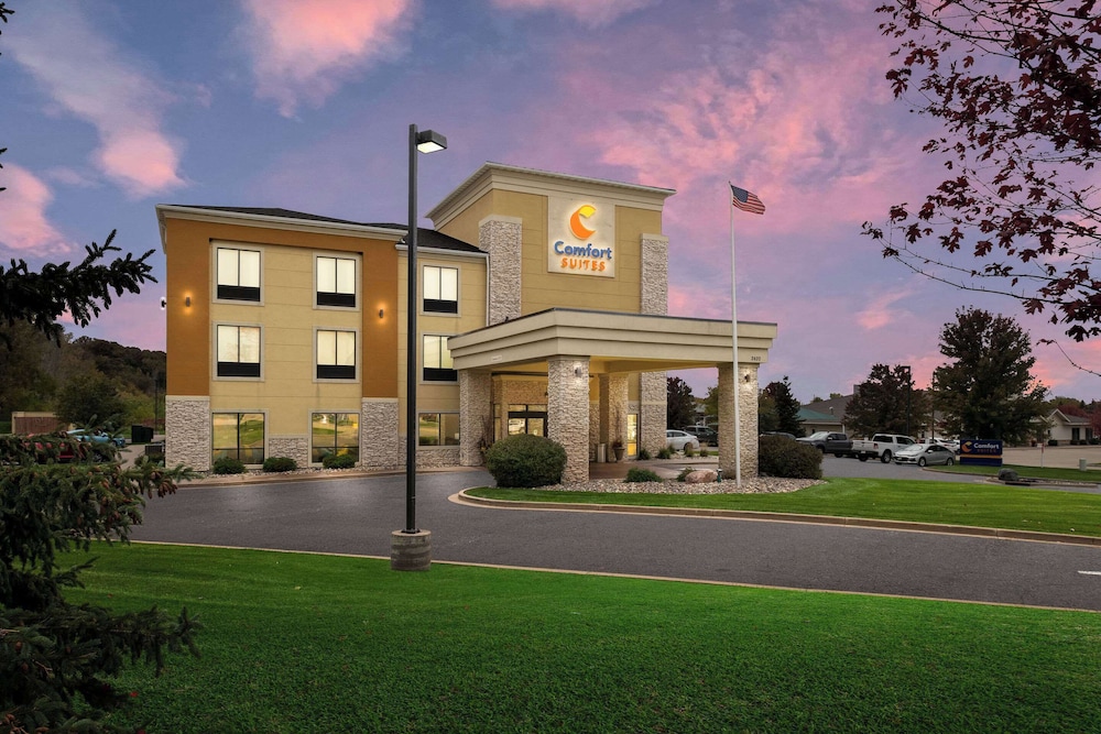 Comfort Suites Hudson I 94 - photo 29