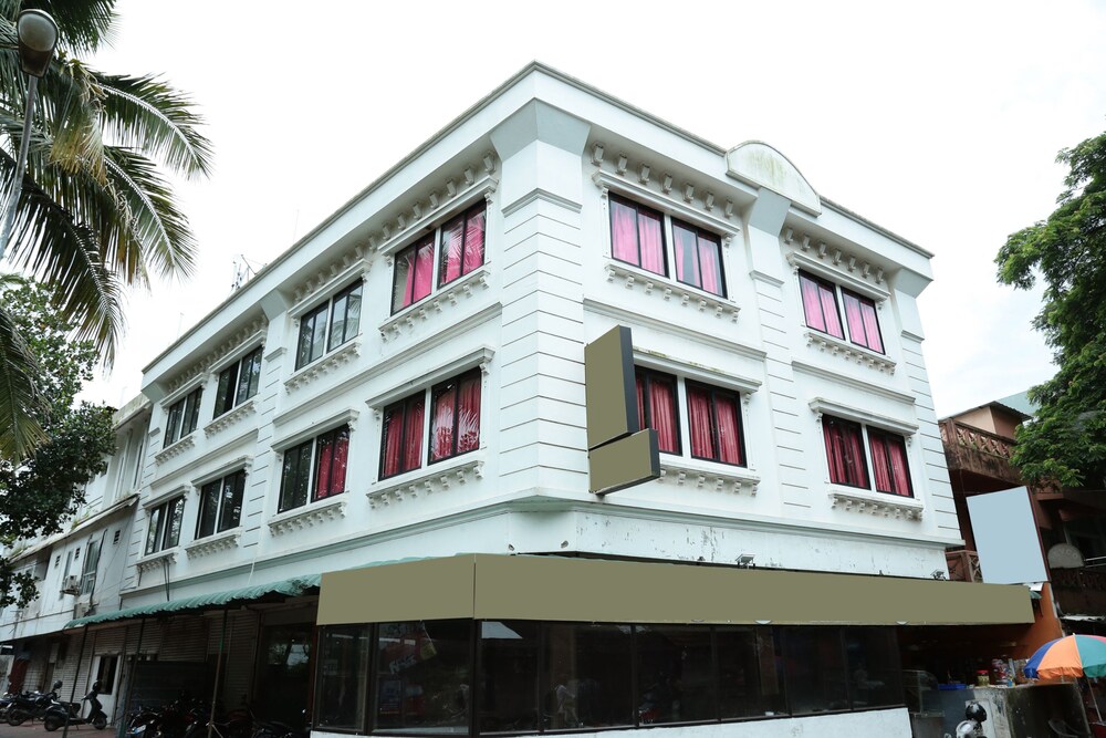 Oyo 9310 Hotel Viceroy