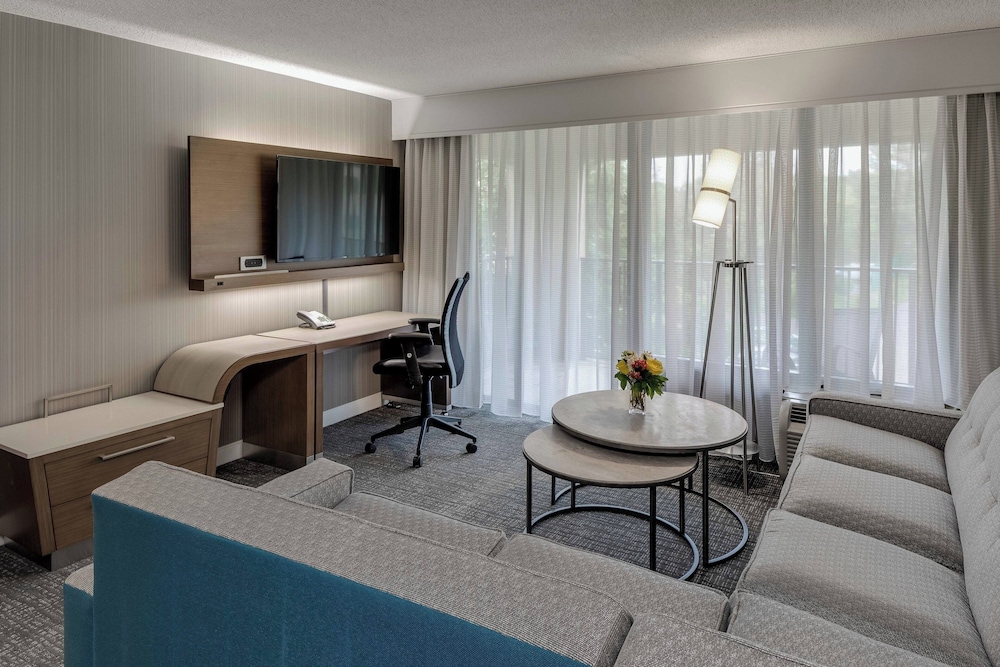 Courtyard by Marriott in Portsmouth - photo 17