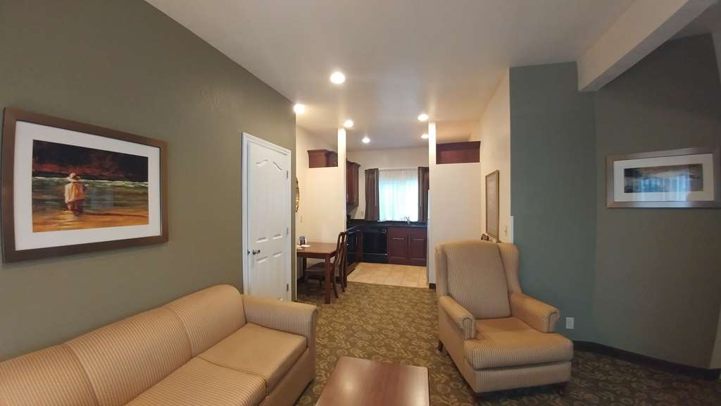 Best Western Salbasgeon Inn & Suites Of Reedsport - photo 15