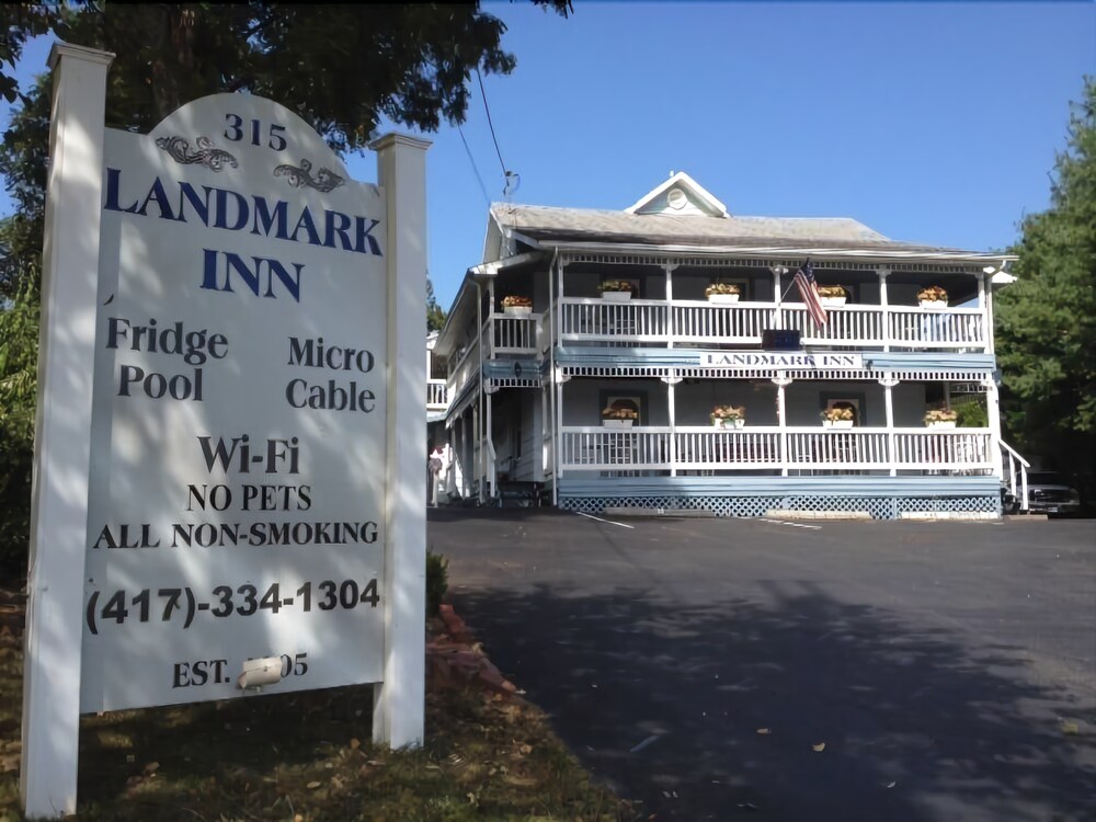 The Landmark Inn - last minute hotel in Branson