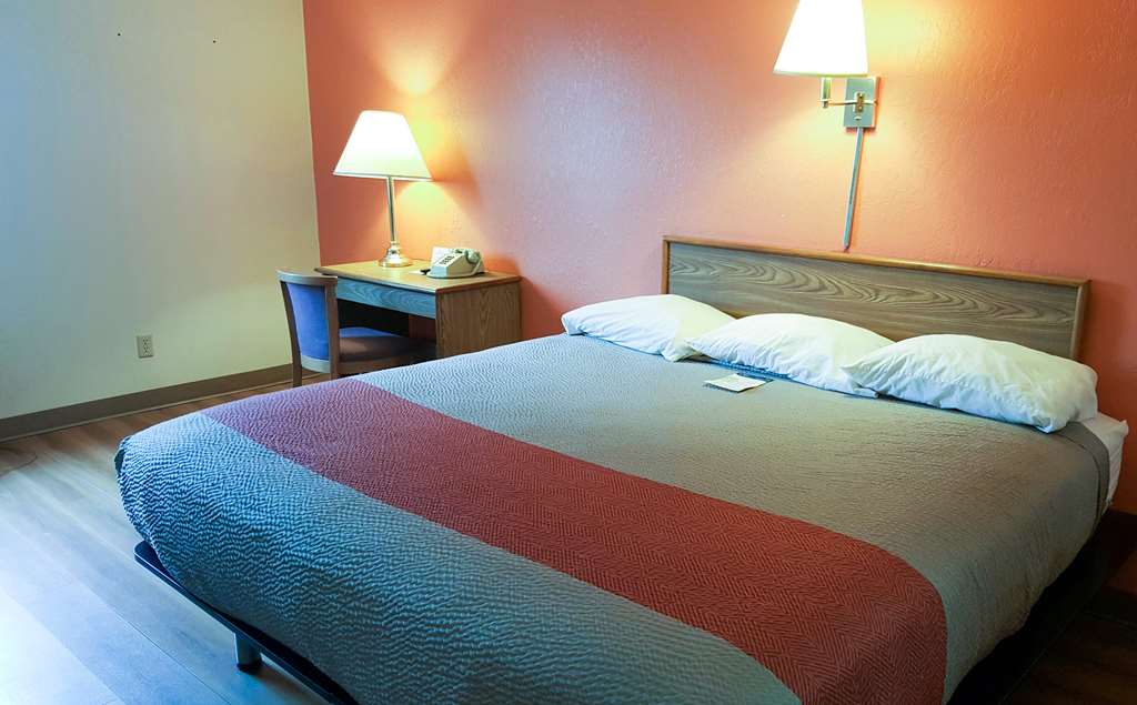 Motel 6 Saukville WI - photo 6