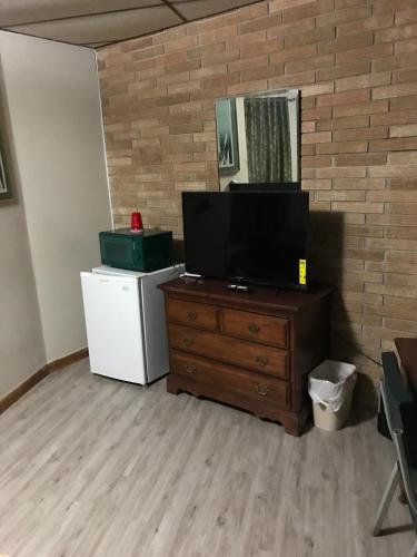 Lakeview Motel - photo 18