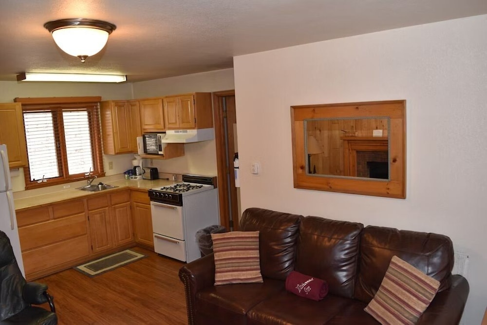 Wildwood Inn - photo 23