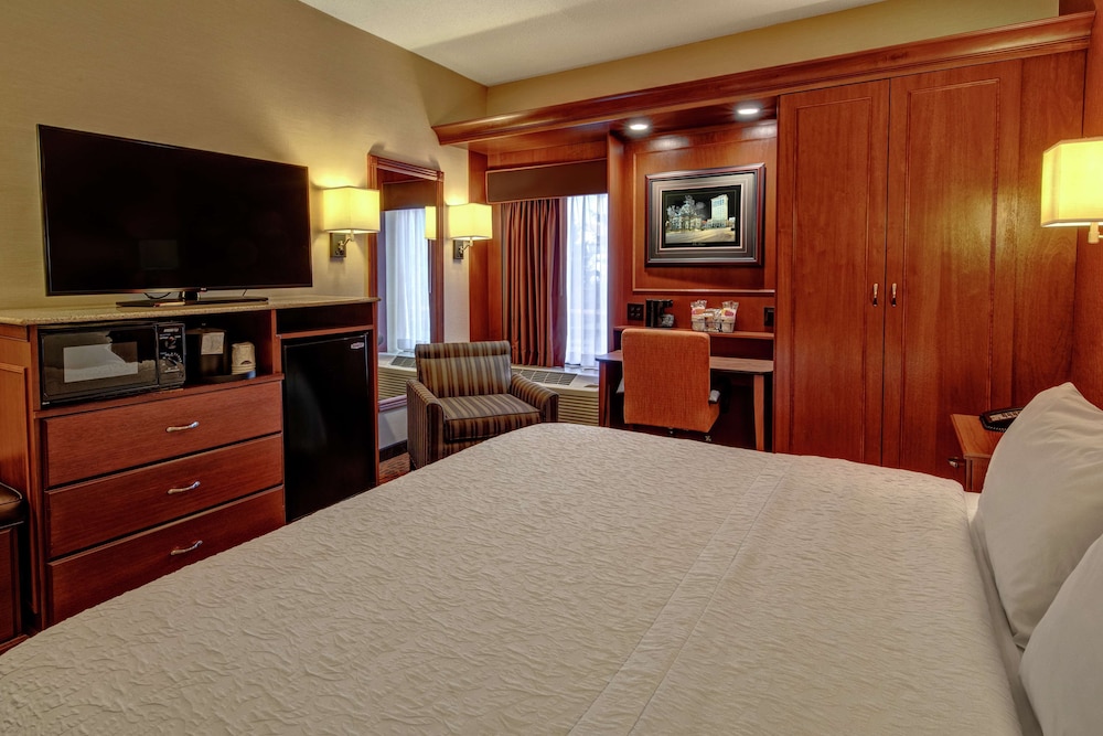 Hampton Inn Winchester - photo 8