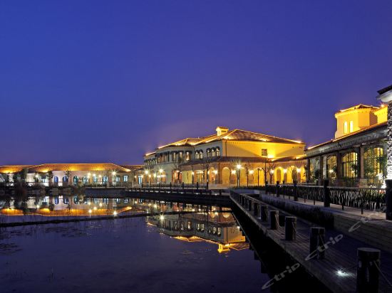 Shahu Resort Hotel — hotel in Pingluo Chengguanzhen