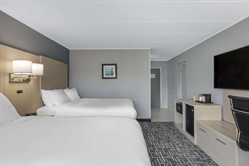 Comfort Inn Hyannis Cape Cod - photo 21