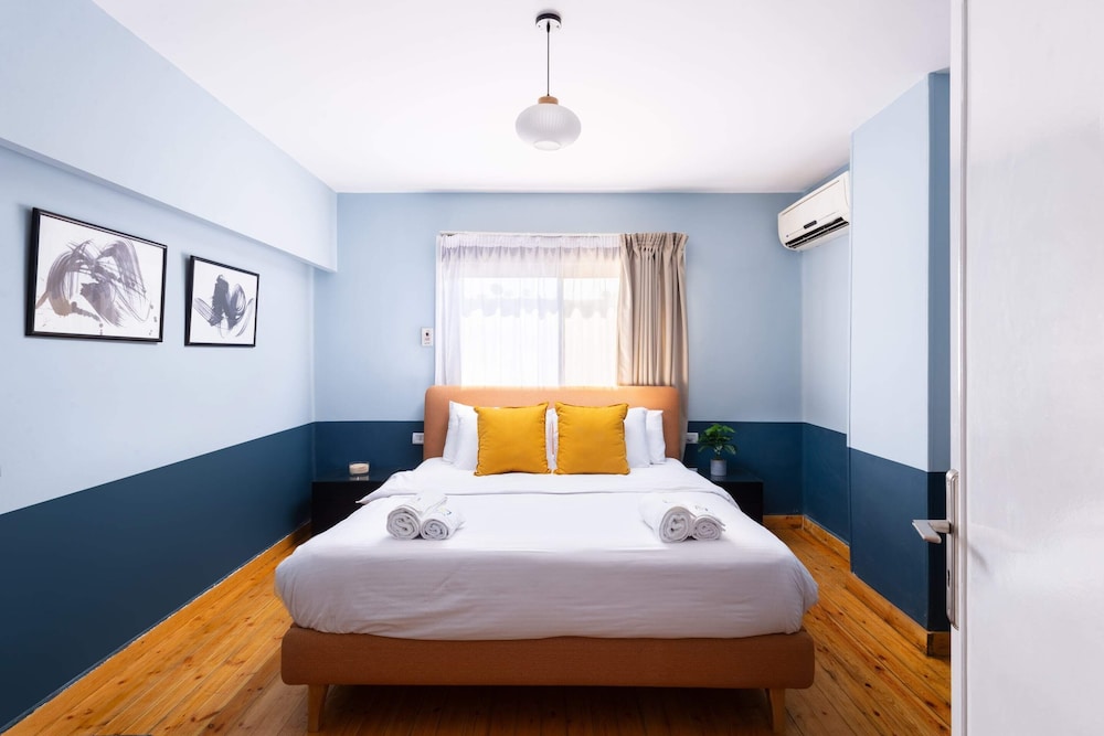 The 2 BDR Sterling Residence 5 min to CAI Airport — 4-Star Luxury Hotel in Cairo, Egypt