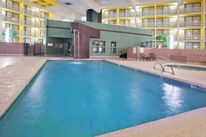 Four Points by Sheraton Phoenix North - photo 46