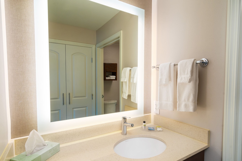 Staybridge Suites Washington DC East Largo by IHG - photo 48