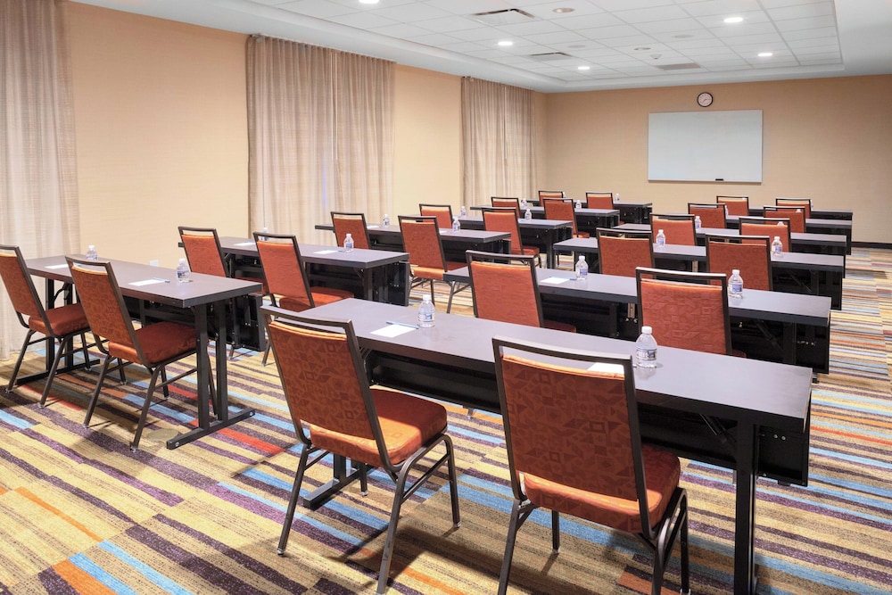 Fairfield Inn & Suites by Marriott Augusta Washington Rd. I 20 - photo 17