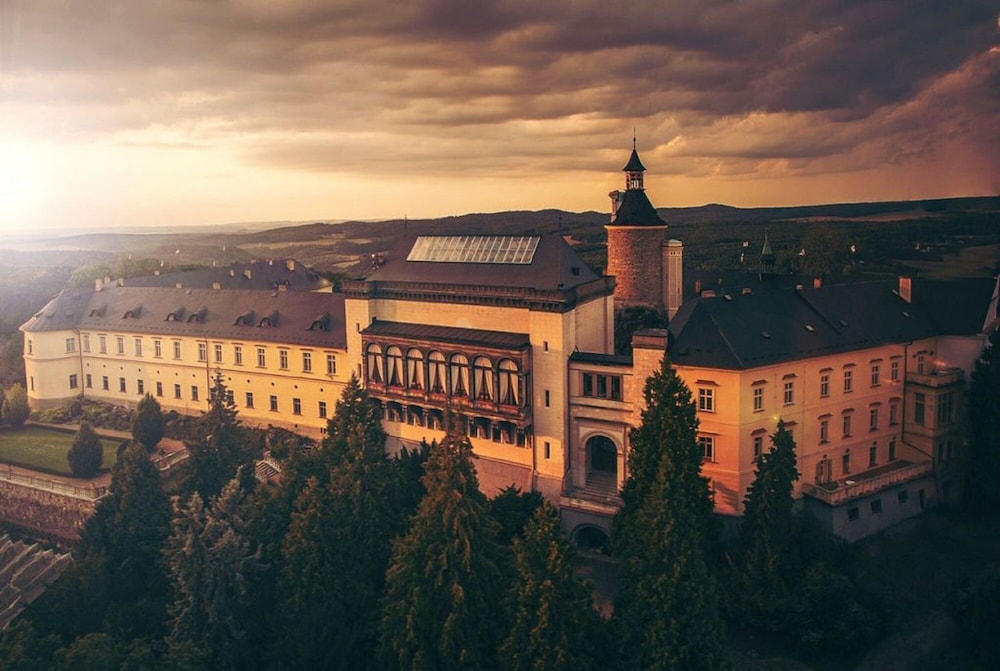 Chateau hotel Zbiroh — 5-Star Luxury Hotel in Zbiroh, Czech Republic