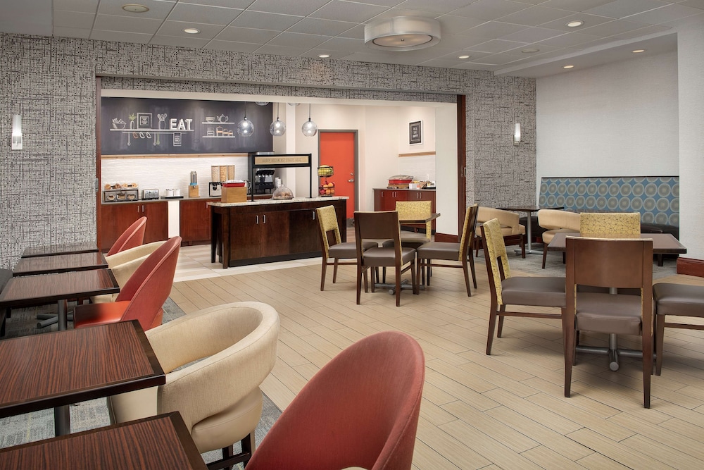 Hampton Inn Knoxville East - photo 23