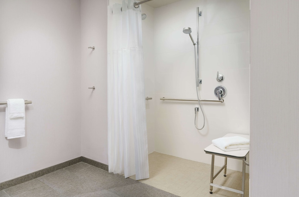 Hilton Garden Inn Sunnyvale - photo 16