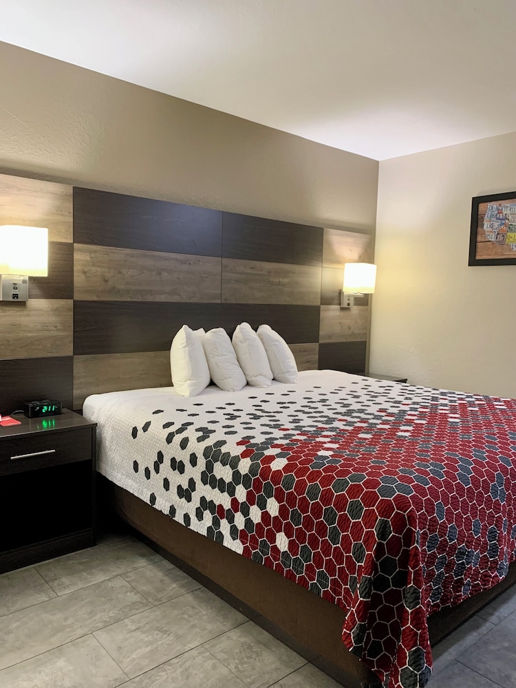 Econo Lodge Chillicothe - photo 11
