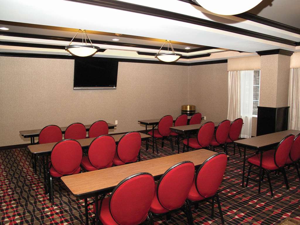 La Quinta Inn & Suites by Wyndham Conway - photo 28