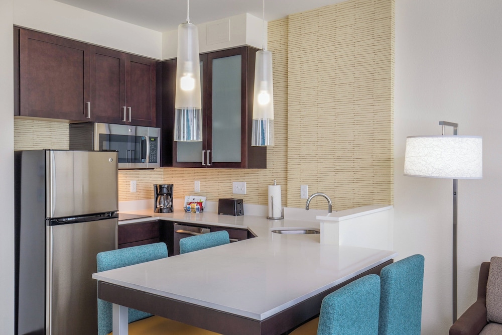 Residence Inn by Marriott Boston Braintree - photo 8