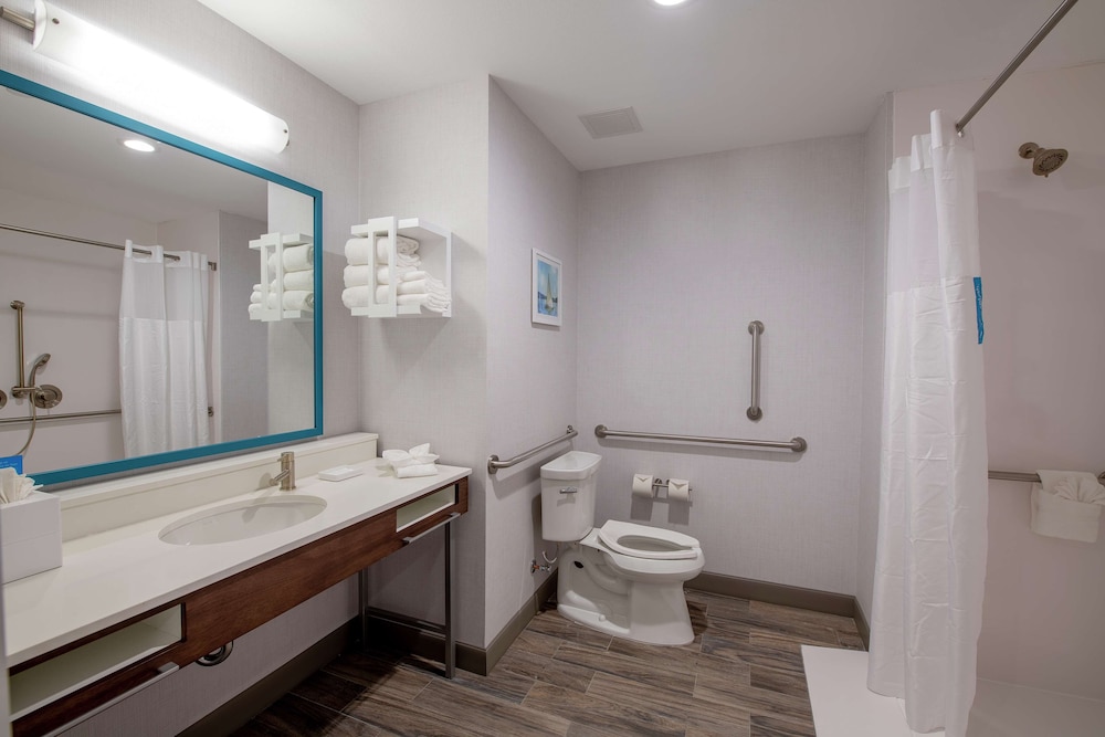 Hampton Inn & Suites Duncanville Dallas - photo 48