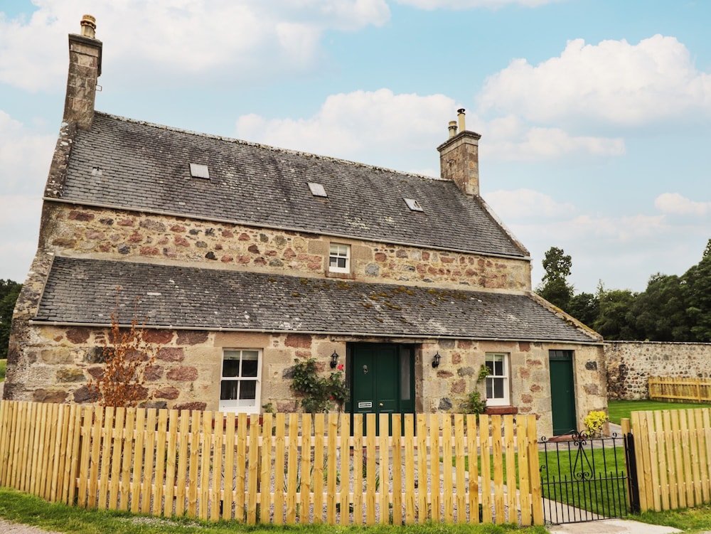 Garden House Brodie Castle — 4-Star Luxury Hotel in Forres, United Kingdom