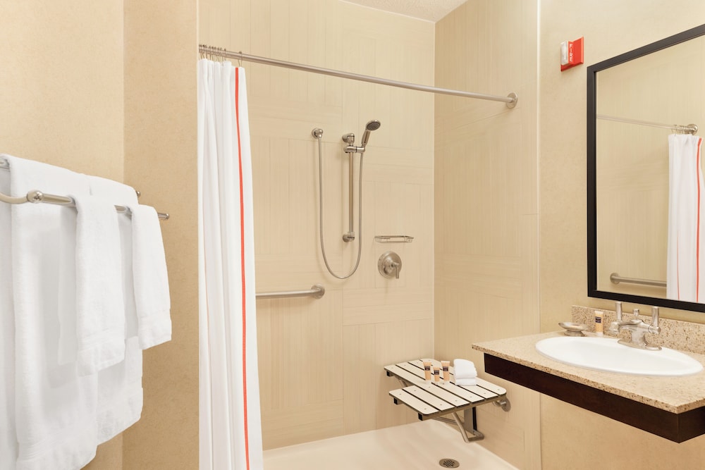Hotel Lincoln - photo 24